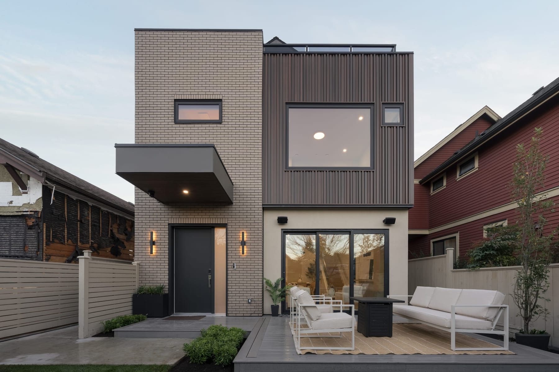 882 East 13th Avenue
